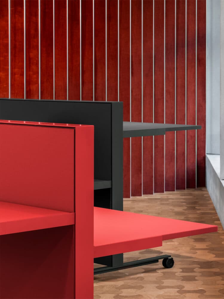 Стол Z от Foster + Partners Industrial Design и UniFor — 5