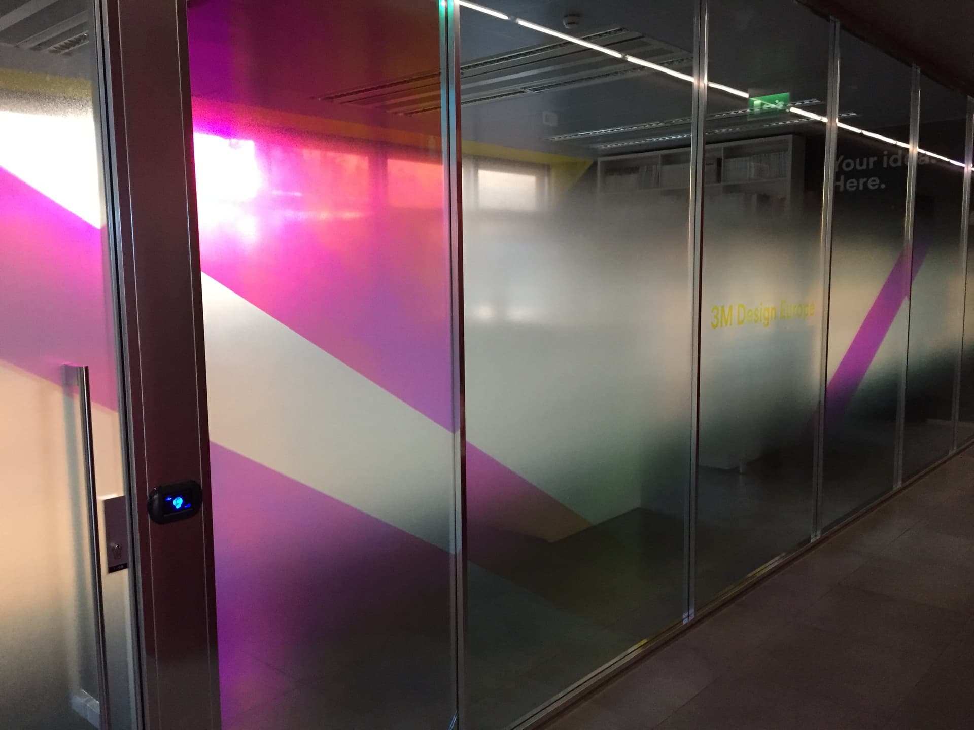 3M
DICROIC FILM
Dichroic — 5