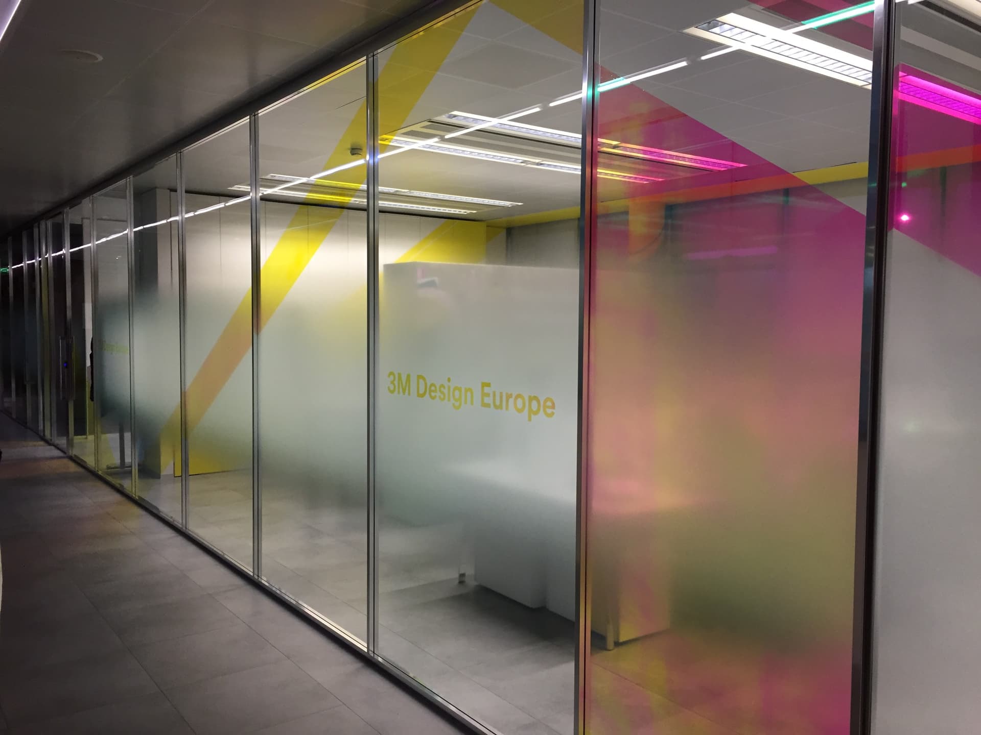 3M
DICROIC FILM
Dichroic — 7