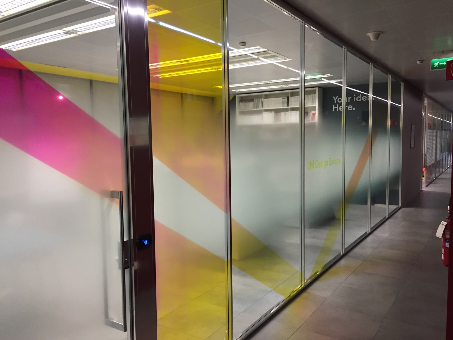 3M
DICROIC FILM
Dichroic — 8