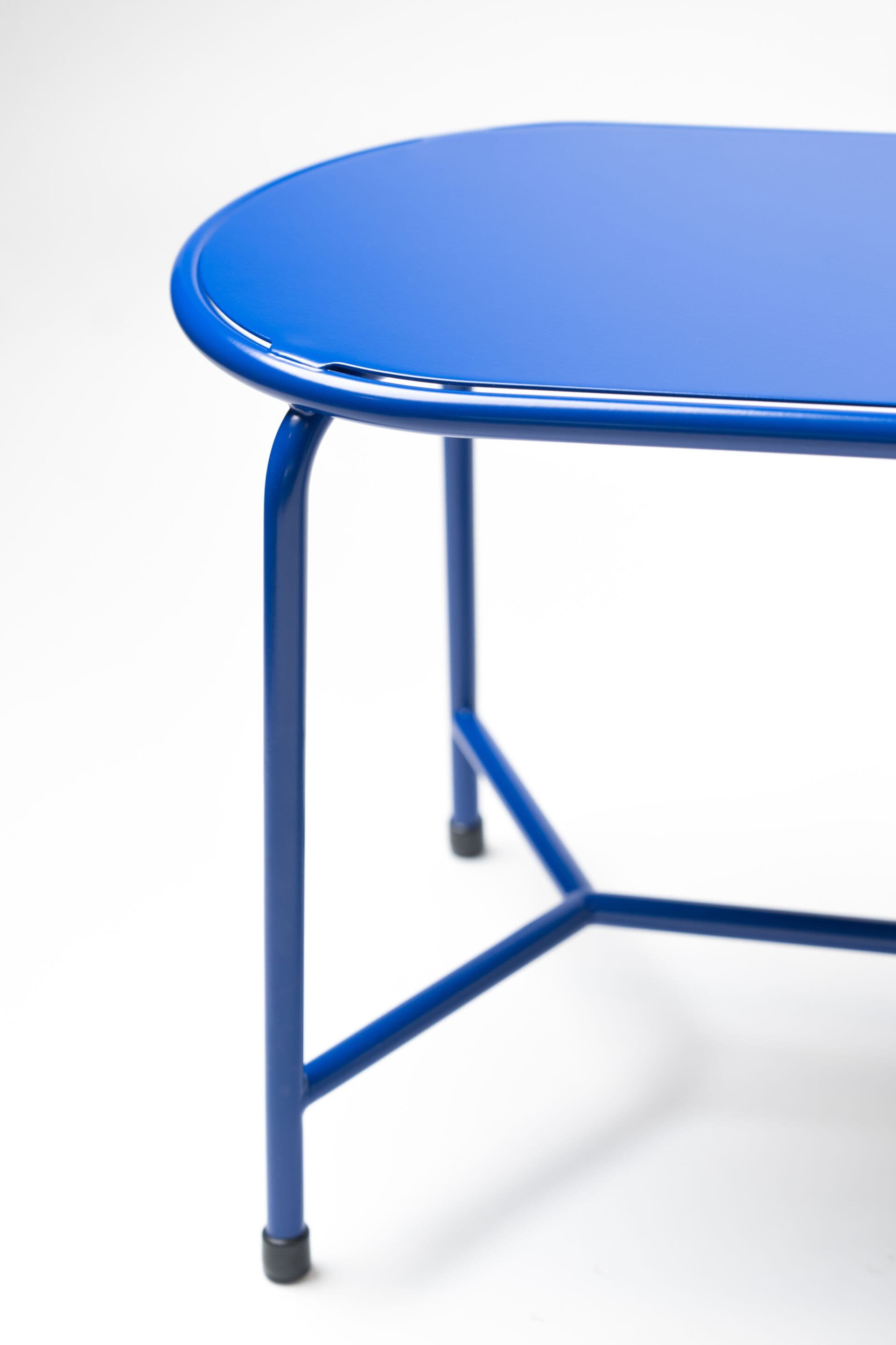 Adico
AÇO
Steel garden bench — 2