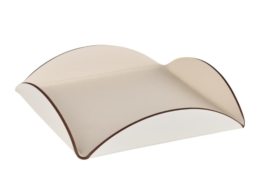 ADJ
HOLDER
Leather sause holder — 15