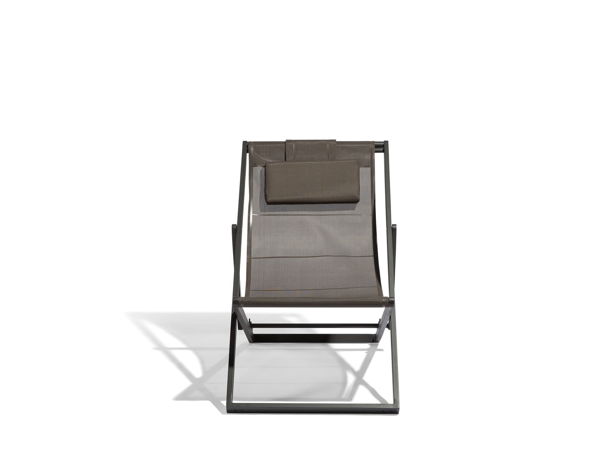 Akula Living
ALEXA
Deck chair — 3