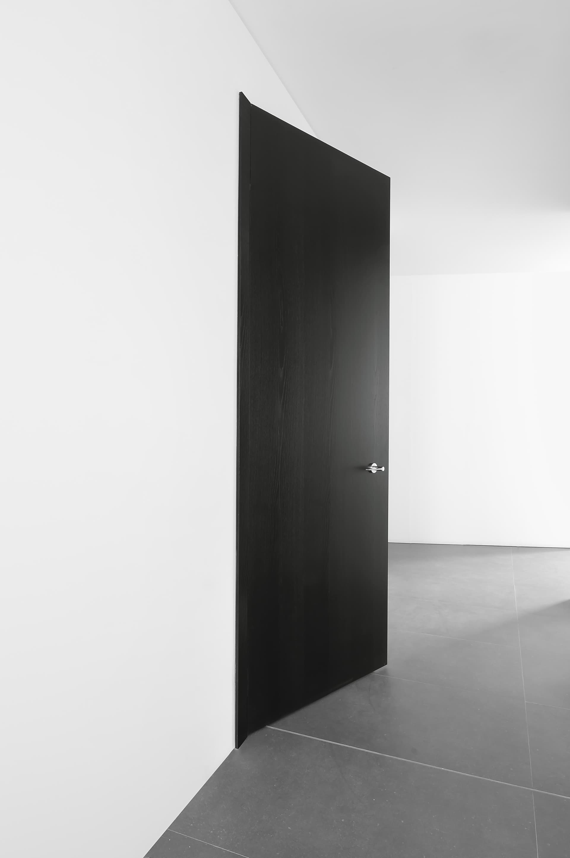 ALBED
LEVEL
Hinged ash door — 10