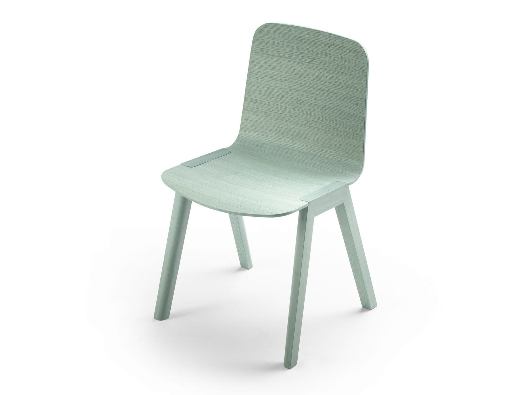 Alki
HELDU
Oak chair — 3