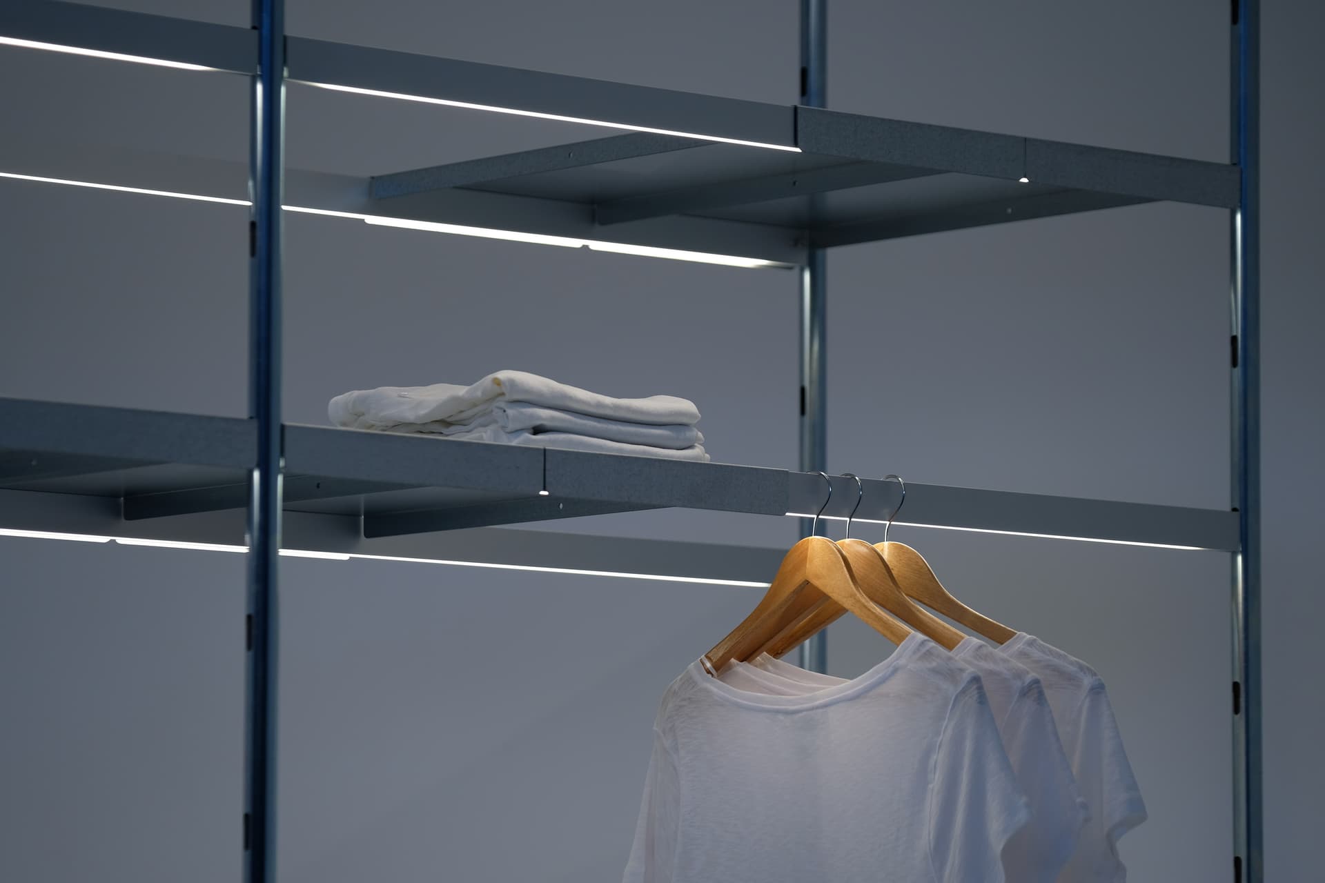 ALU
PLOT
Shop furnishing — 10