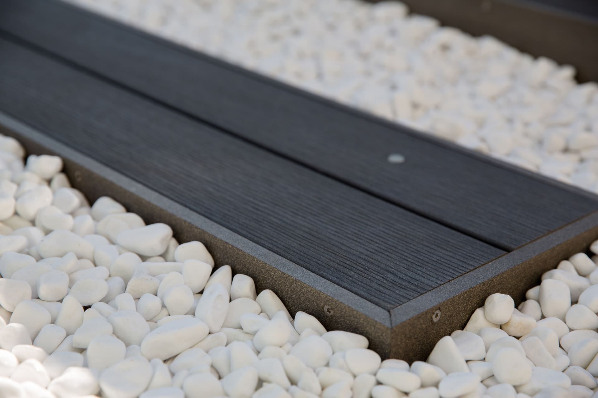 Alumil
WOODEE
Wooden decking — 2