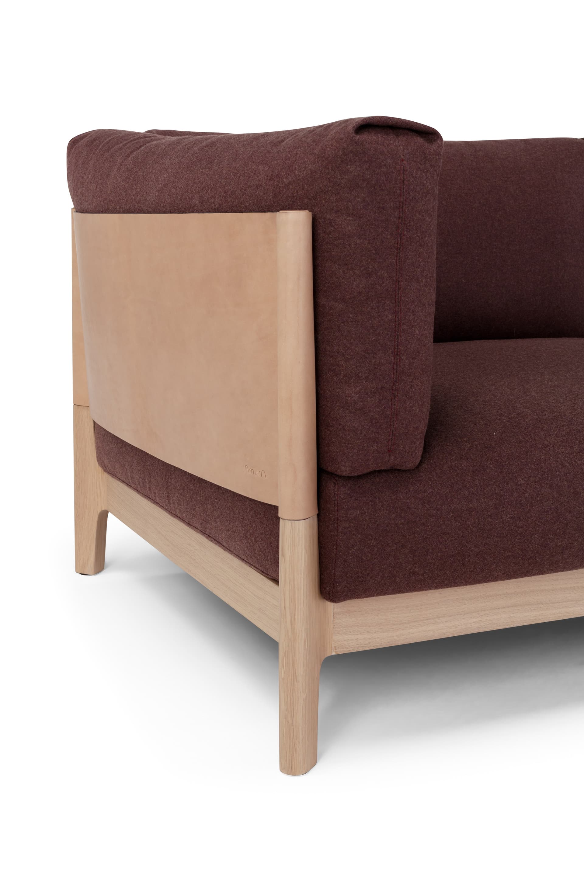 AMURA
STILT
Fabric sofa — 8