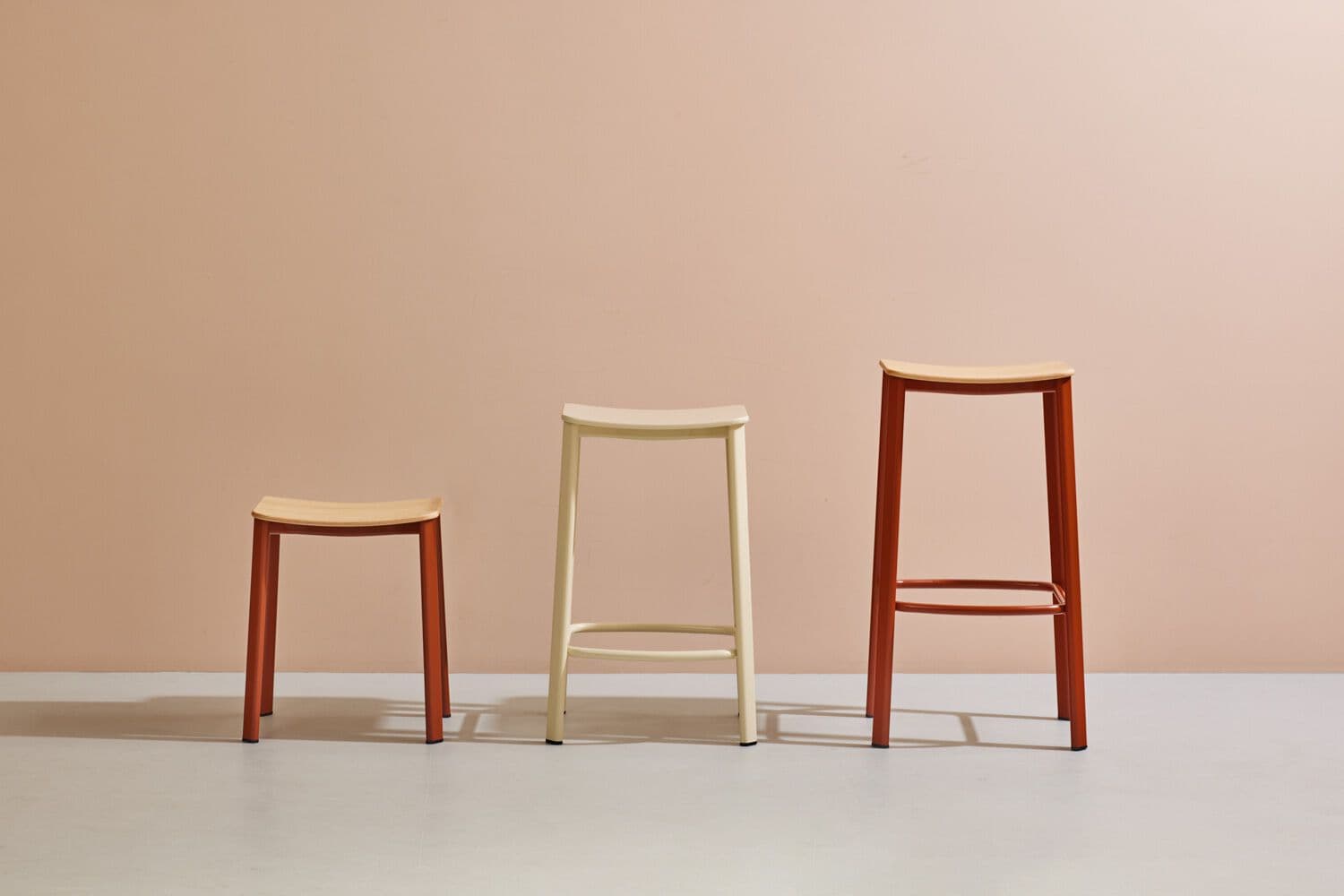 Annud
MINIM
High plywood stool — 2