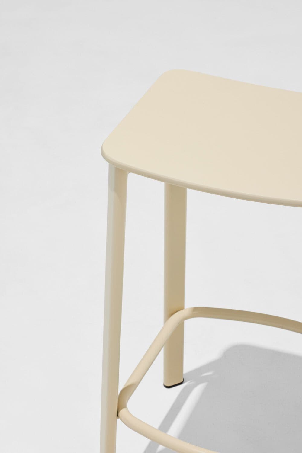 Annud
MINIM
High plywood stool — 5