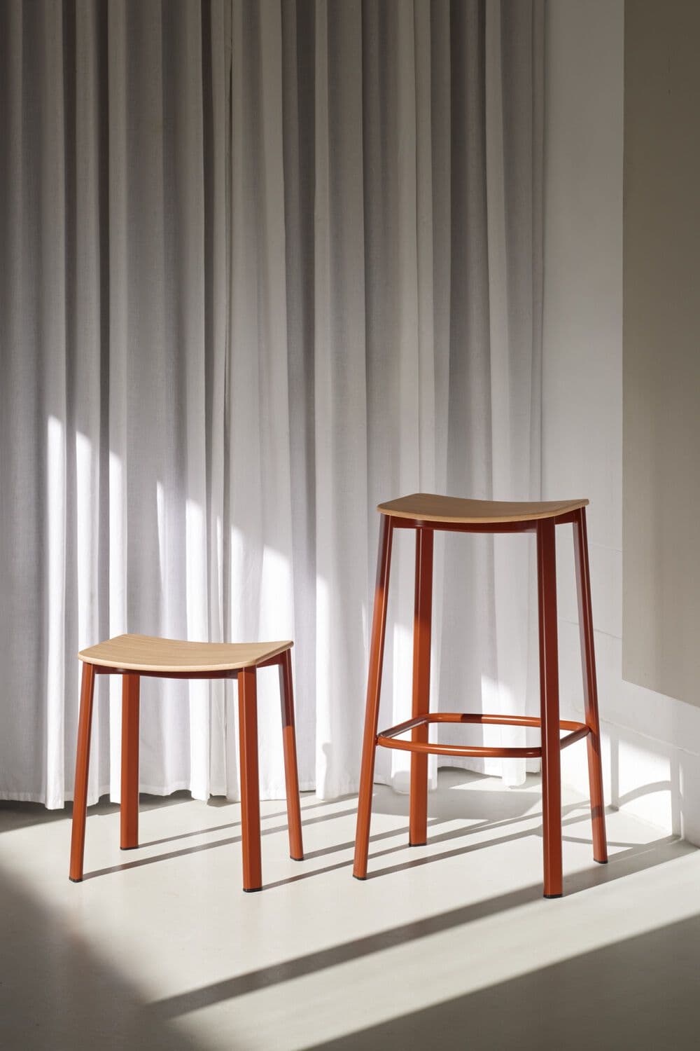 Annud
MINIM
High plywood stool — 8