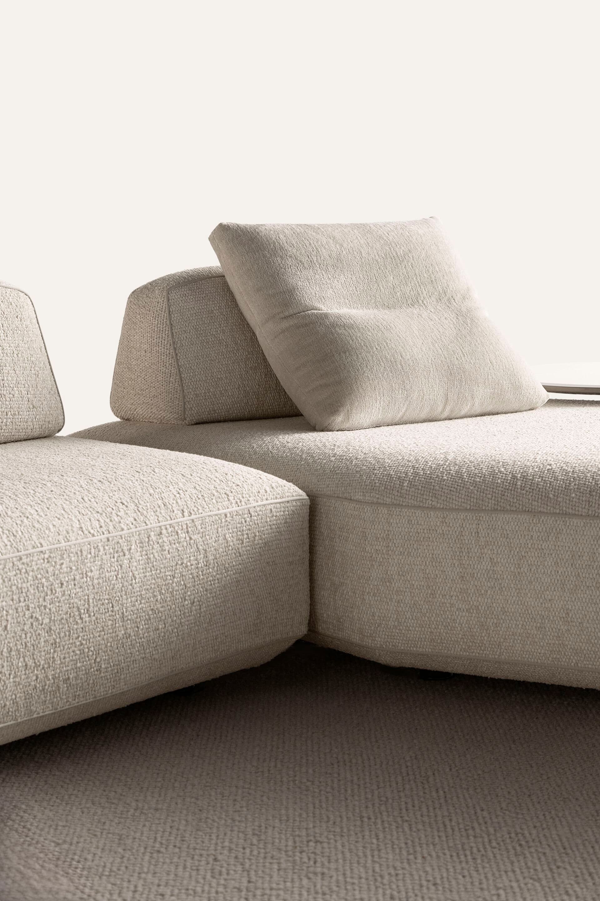 Art Nova
FILIPH
Sectional sofa — 22