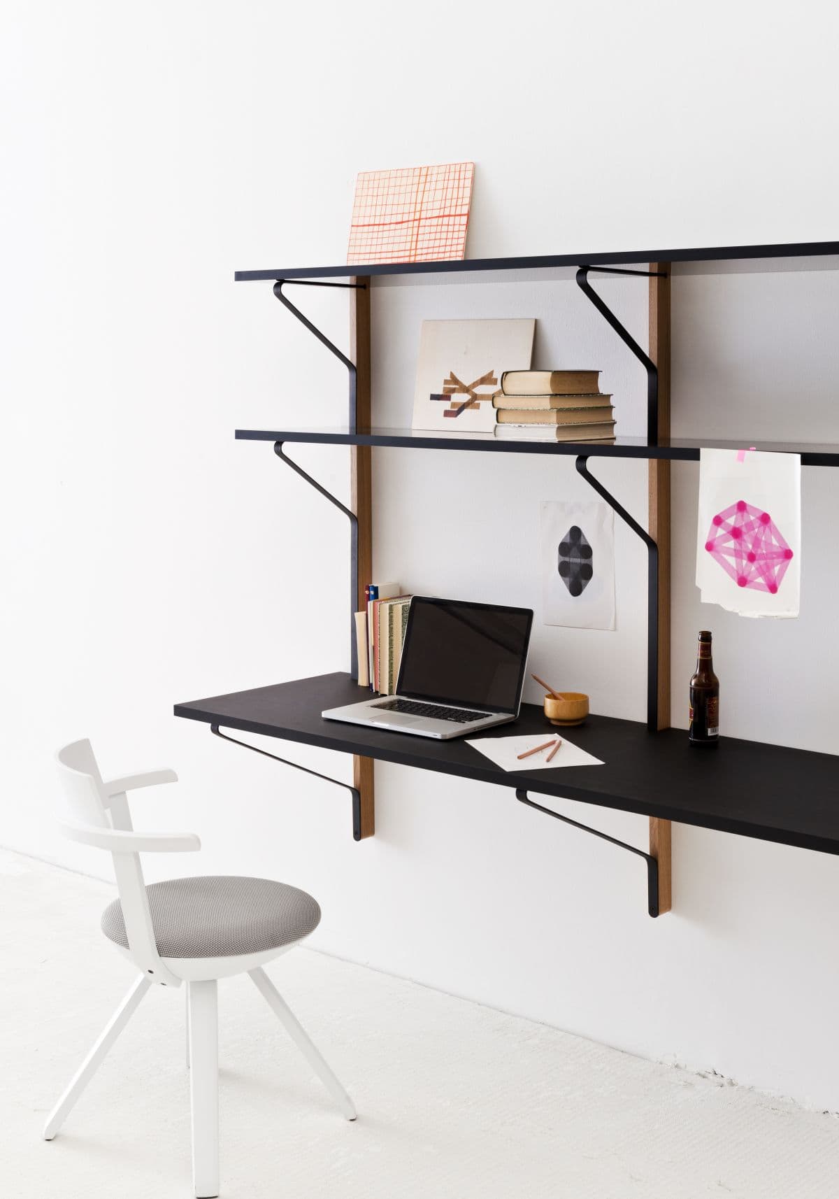 Artek
KAARI
Wall Shelf with Desk — 3