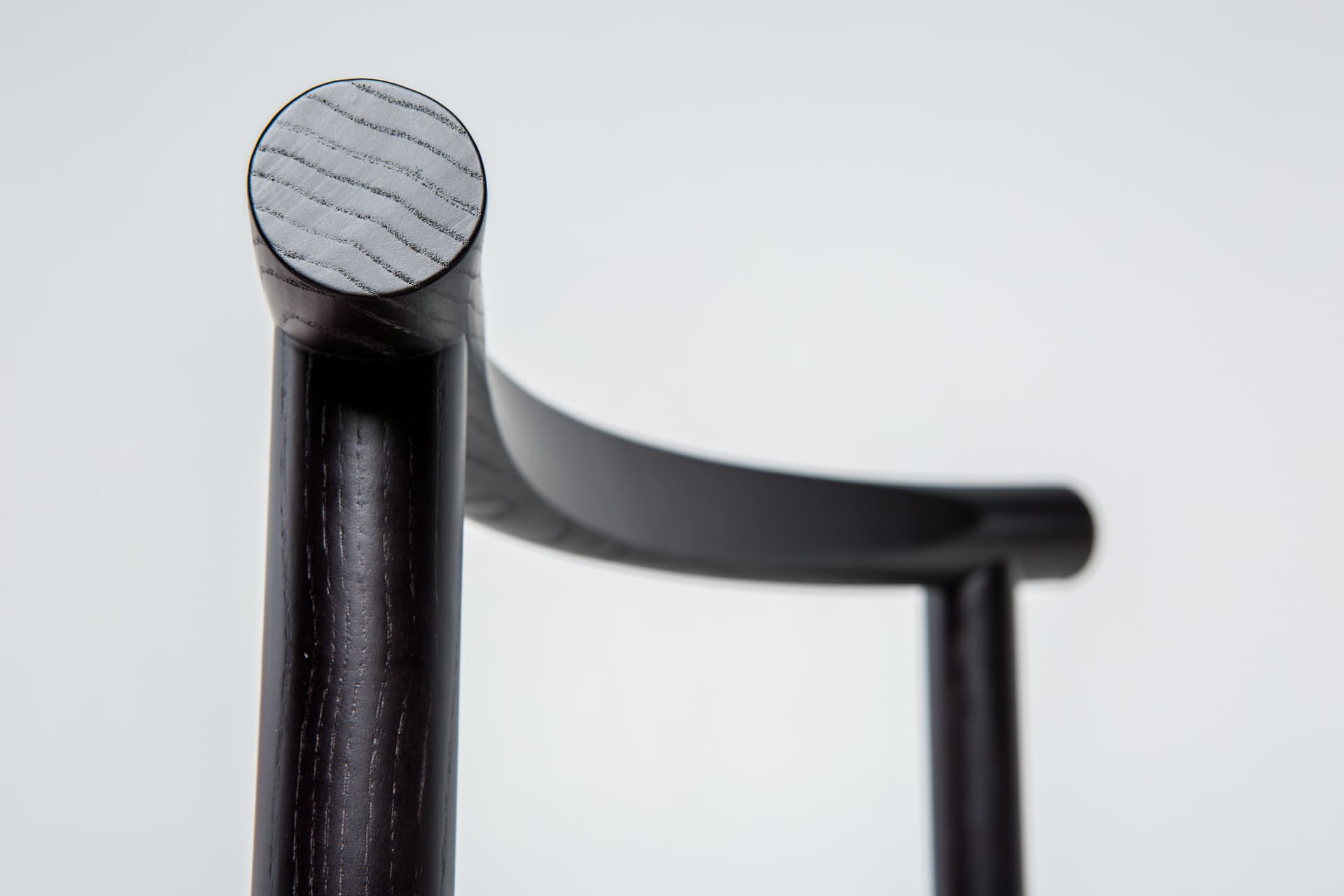 Artu
WOX
Open back ash chair — 12