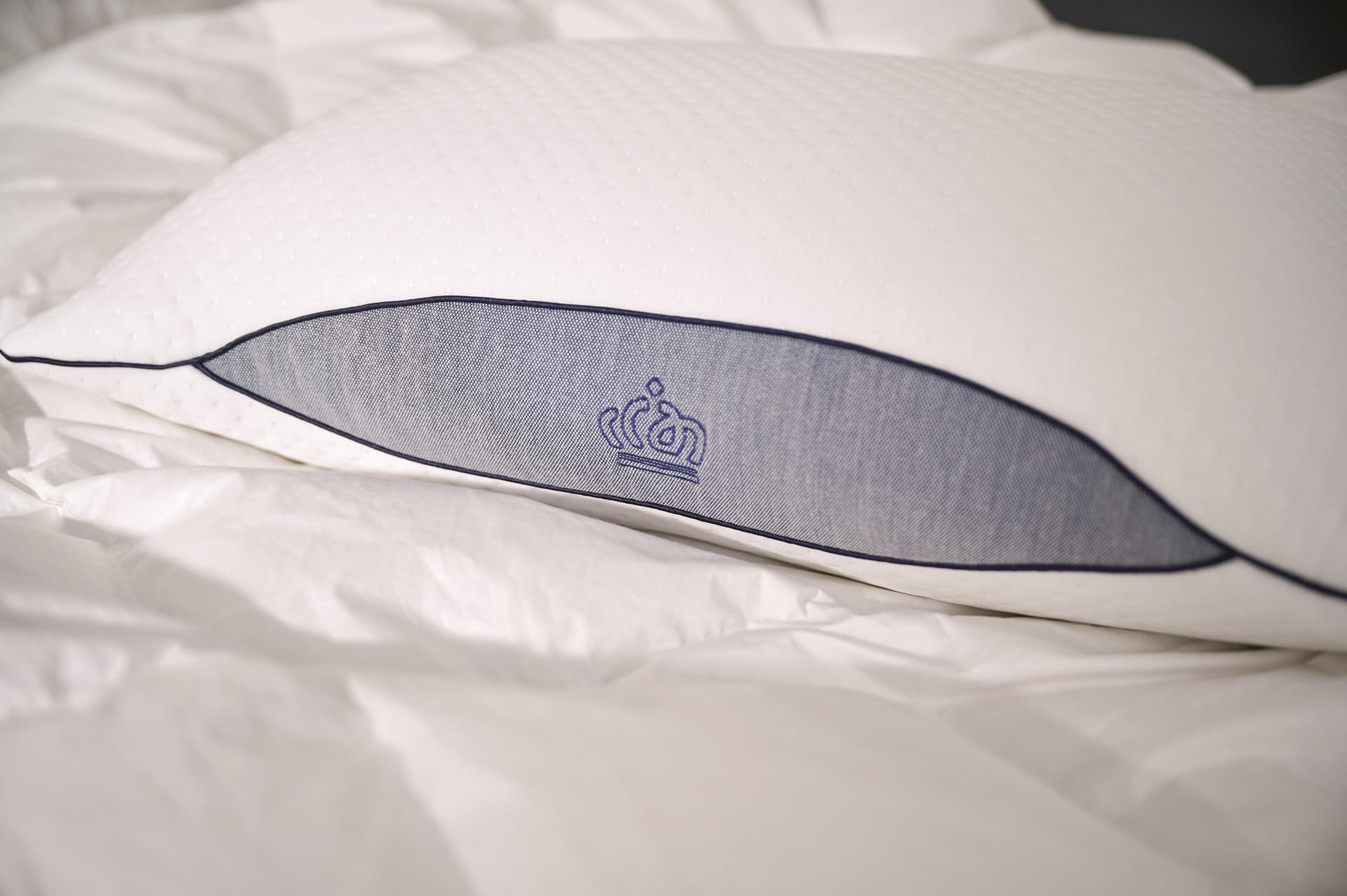 Auping
NEST
Goose feather pillow — 4