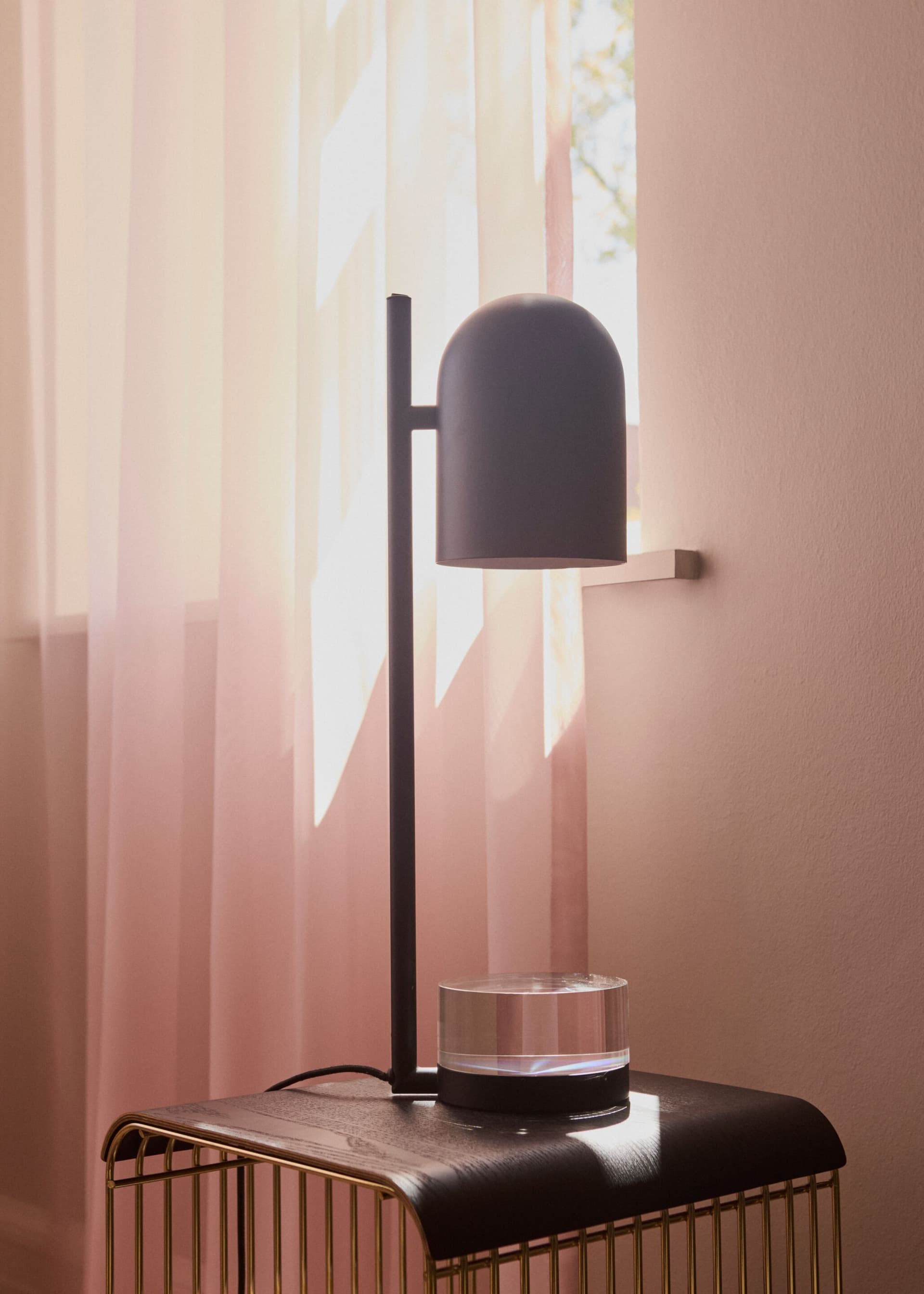 AYTM
CURVA
Steel stool — 15