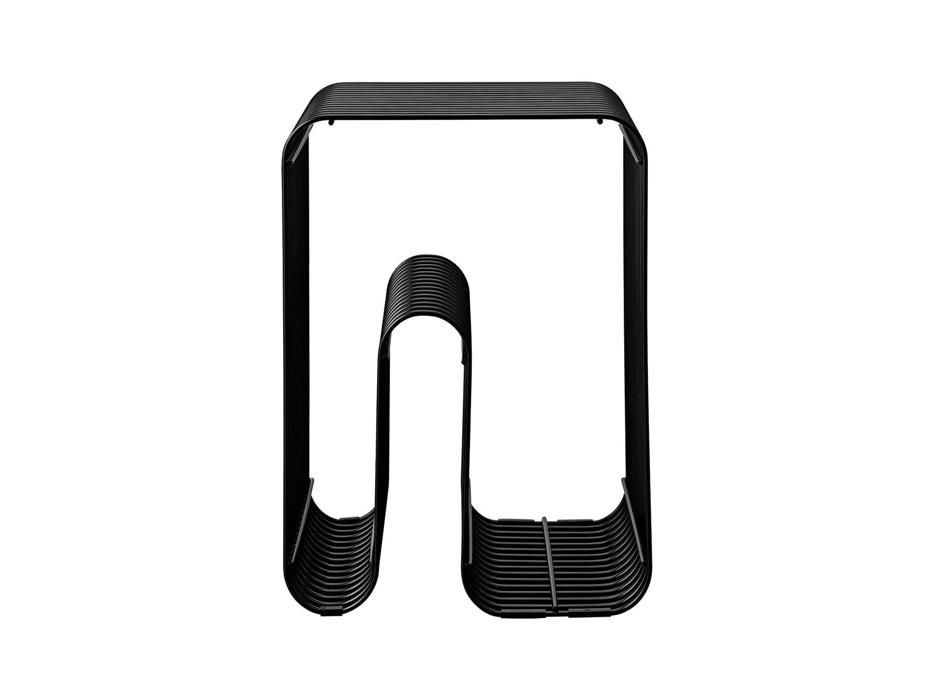 AYTM
CURVA
Steel stool — 10