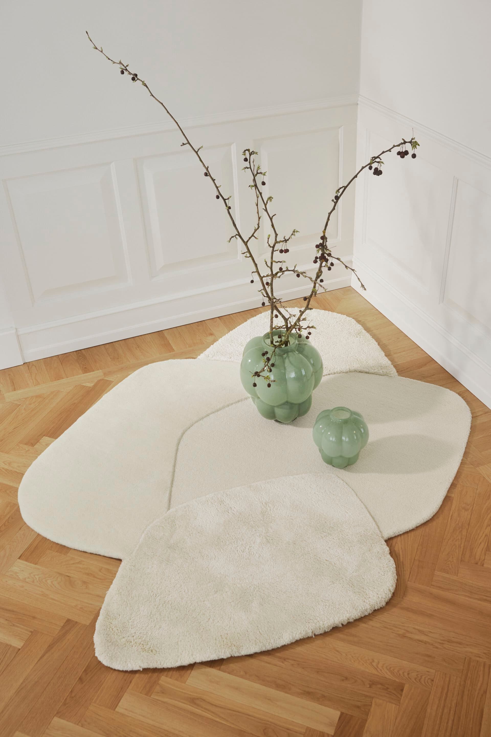 AYTM
MOLA
Solid-color wool rug — 6