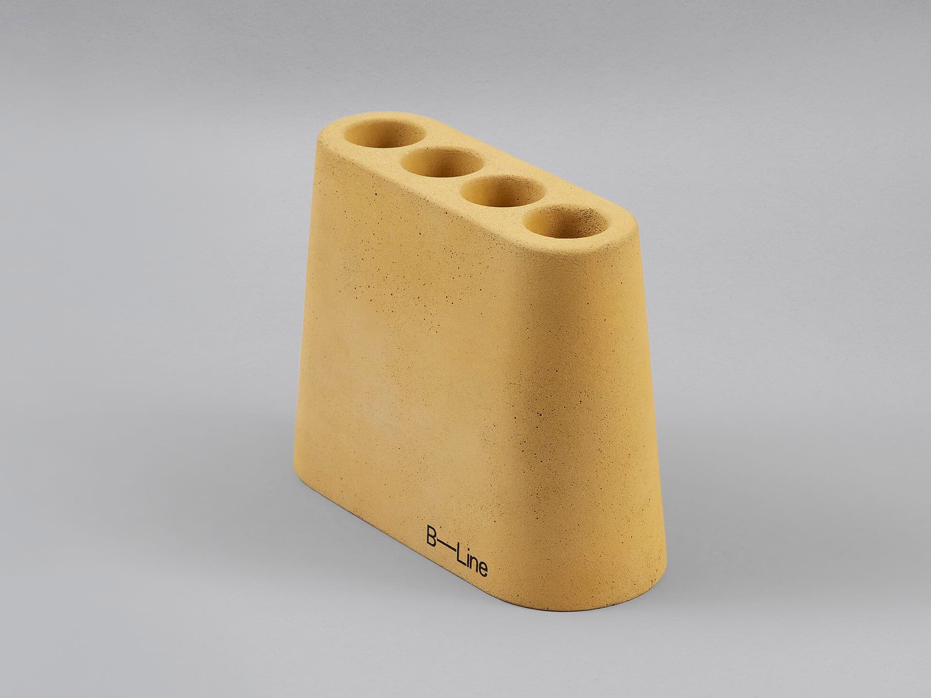 B-LINE
AKI JR
Cement pen holder — 3