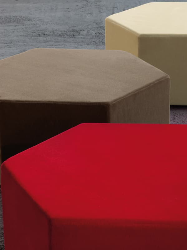 B-LINE
ESA
Fabric pouf — 13