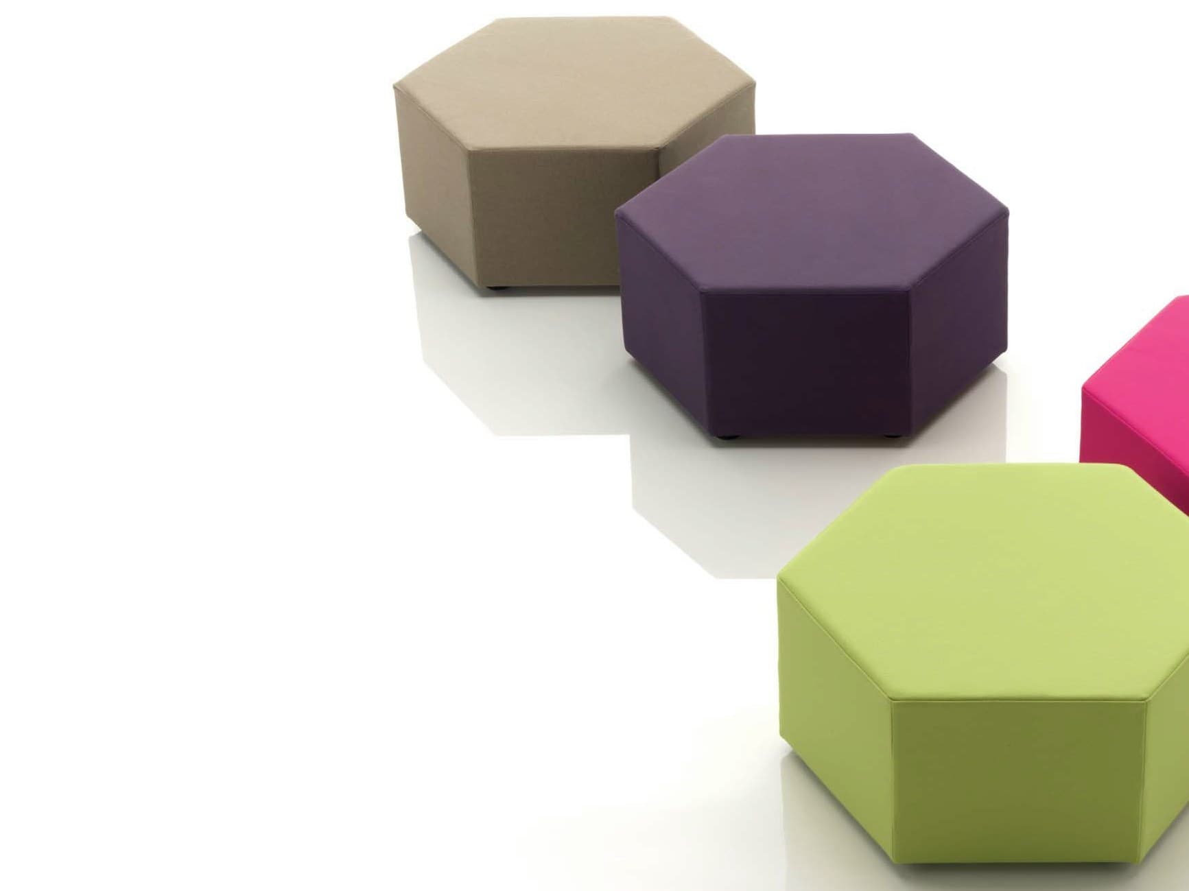B-LINE
ESA
Fabric pouf — 7