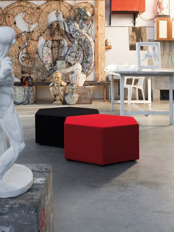 B-LINE
ESA
Fabric pouf — 9