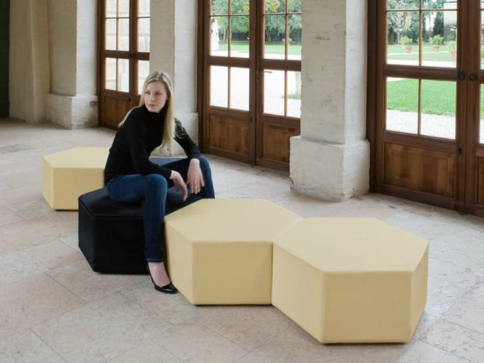 B-LINE
ESA
Fabric pouf — 10