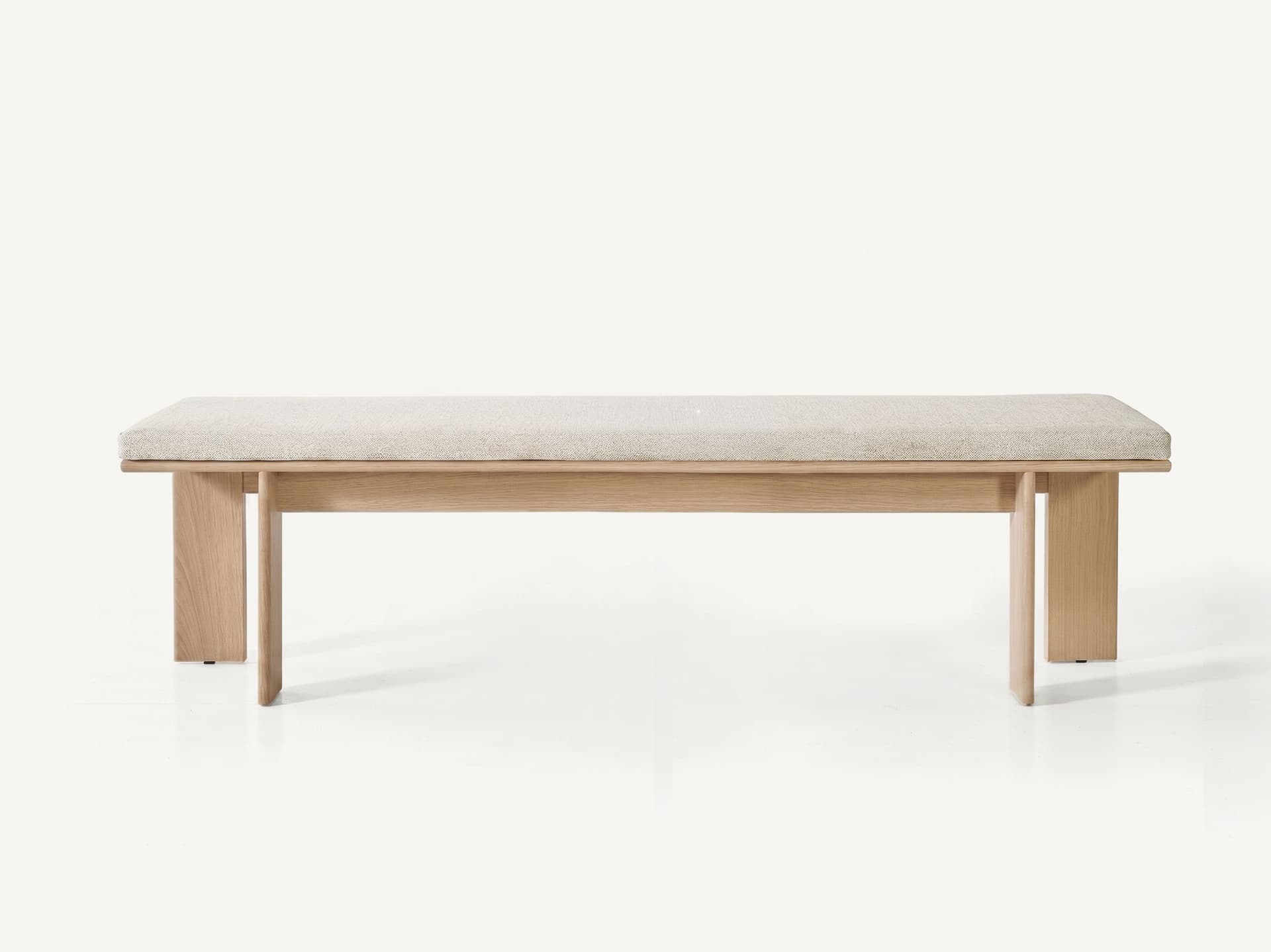 BassamFellows
RAIL
Wooden bench — 4