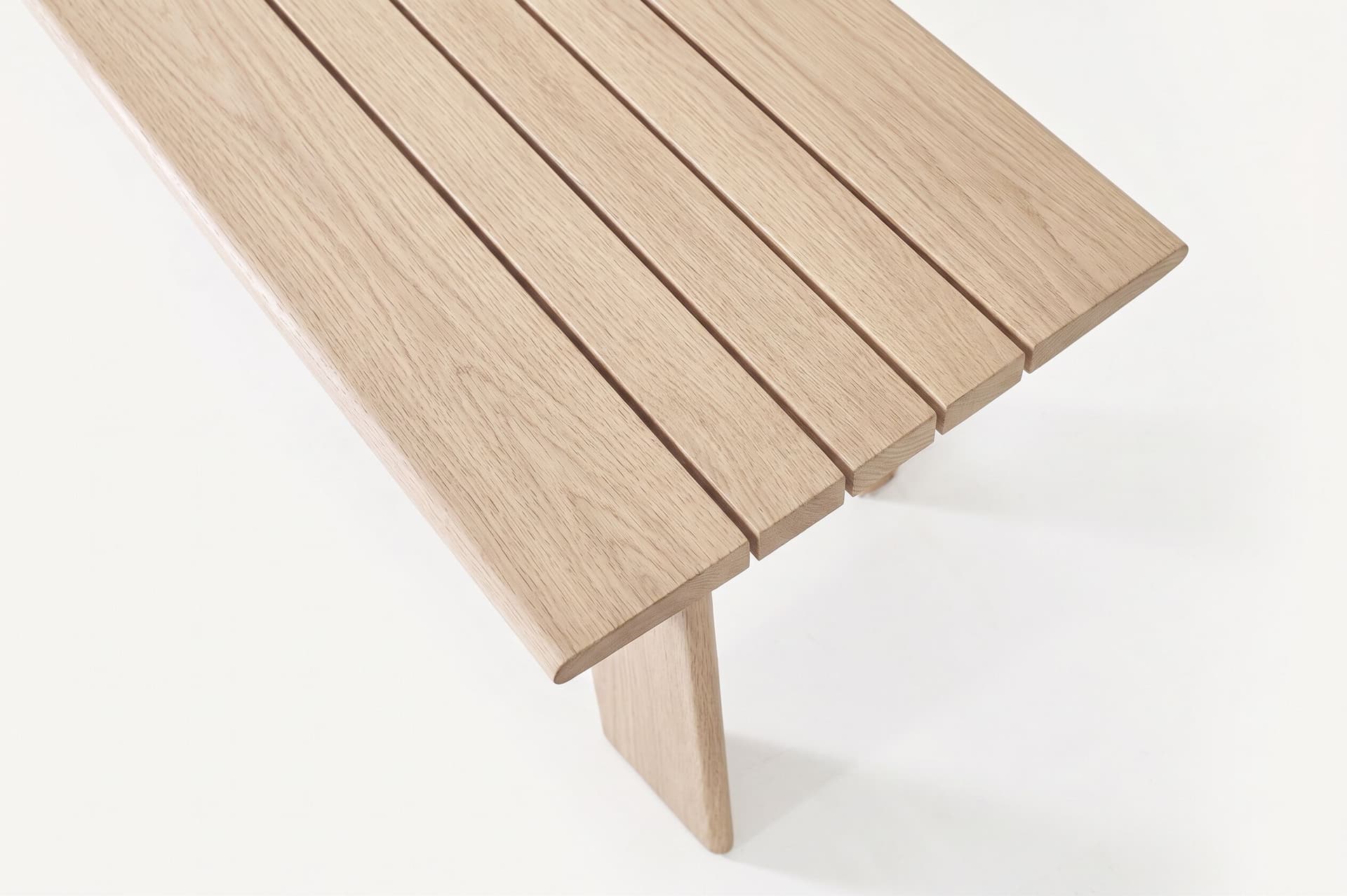 BassamFellows
RAIL
Wooden bench — 8