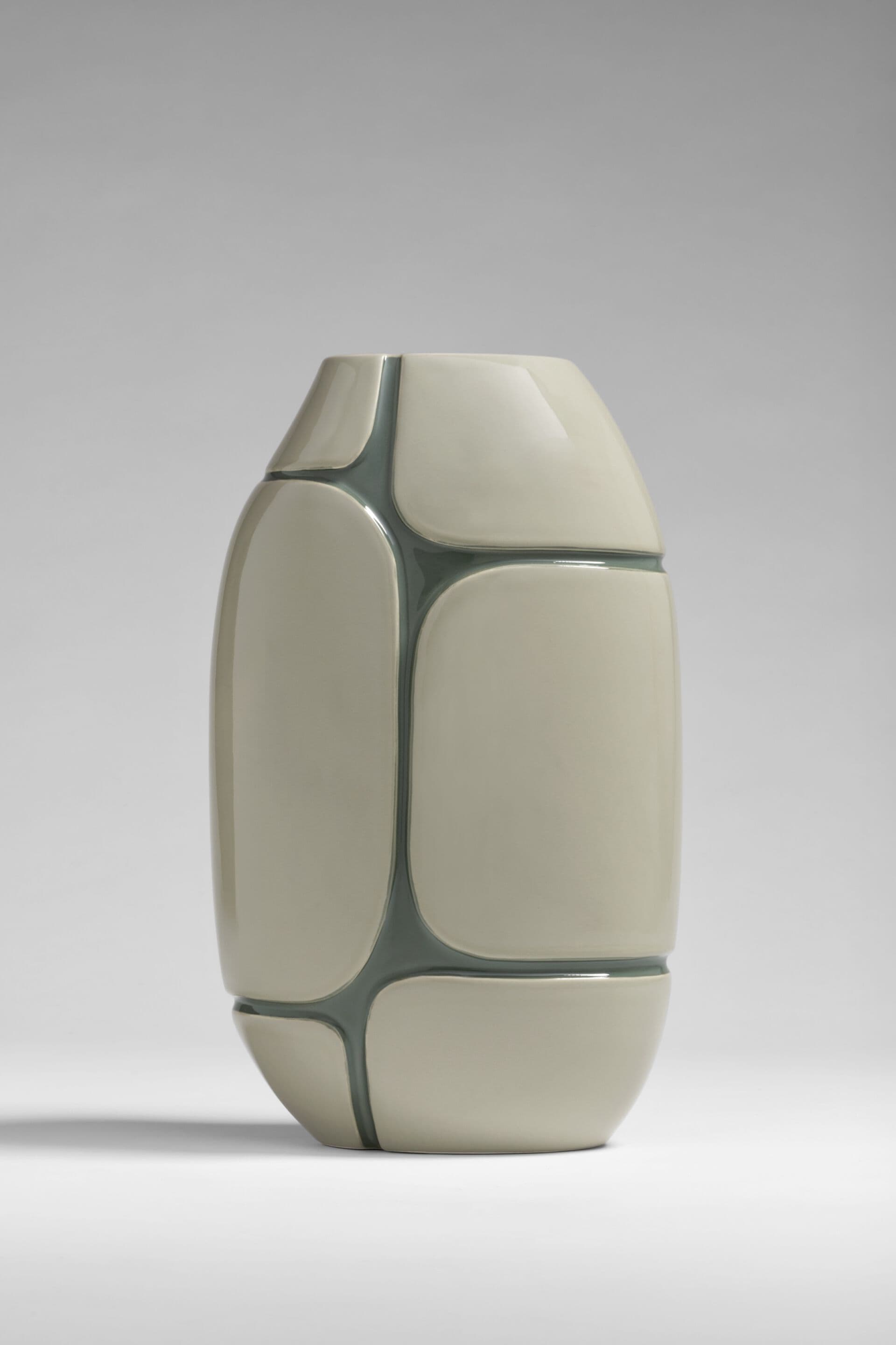 Bosa
LAGUNE
Ceramic vase — 2