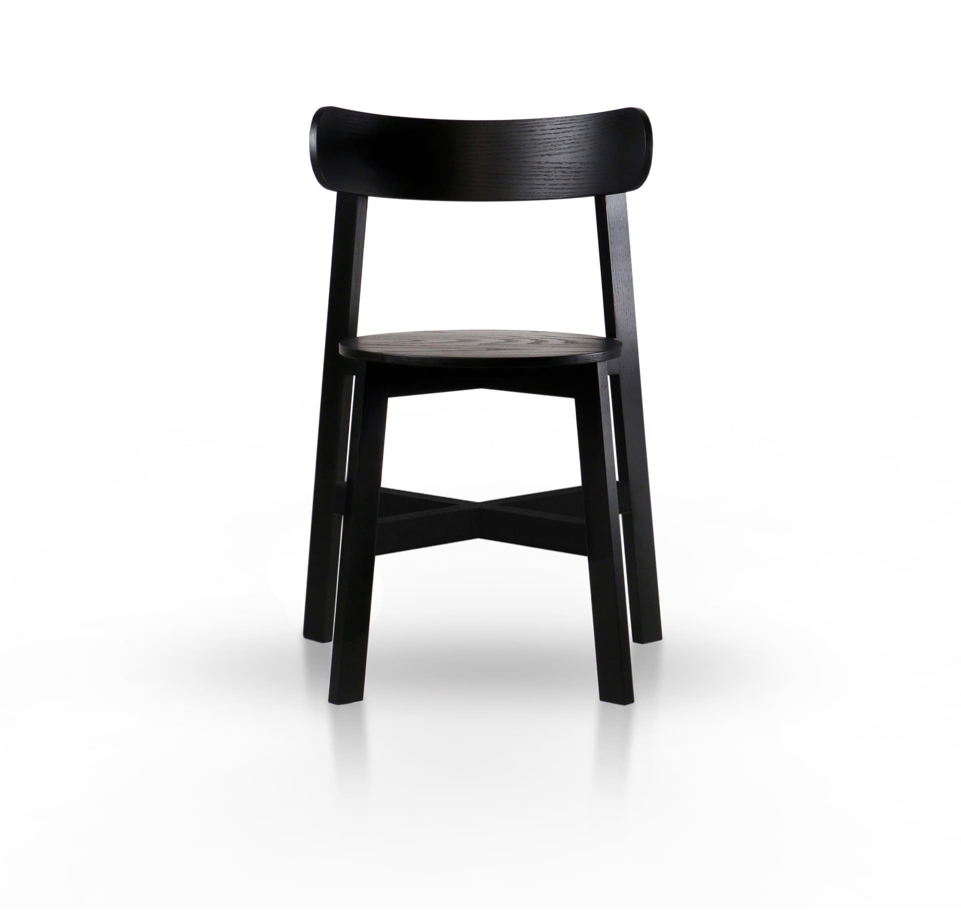Branca Lisboa
RODA
Ash chair — 13