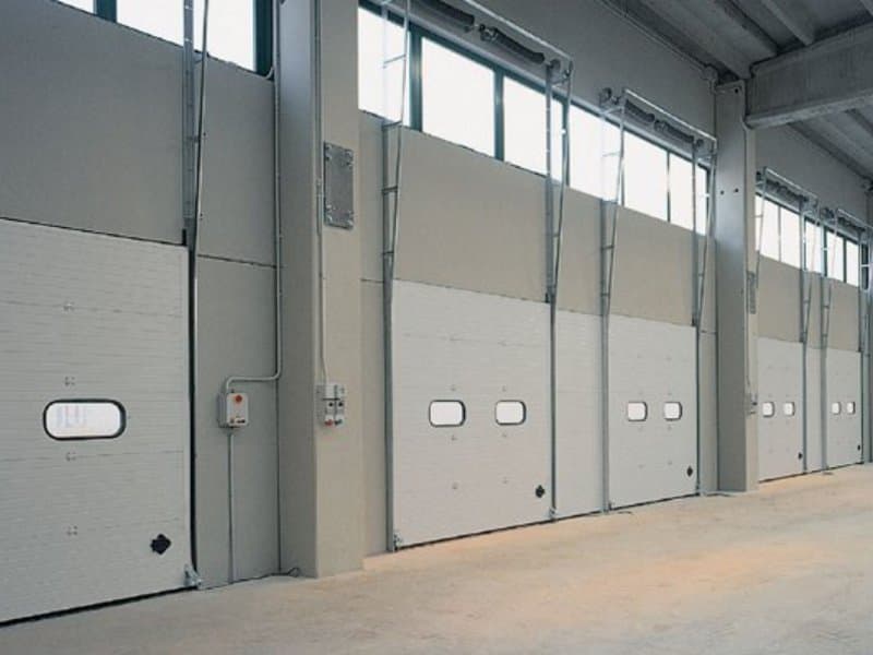 Breda
DOCK
Sectional door — 1