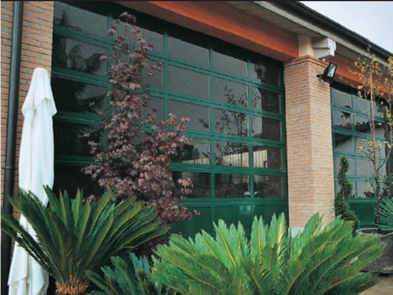 Breda
FULL VISION
Sectional door — 1