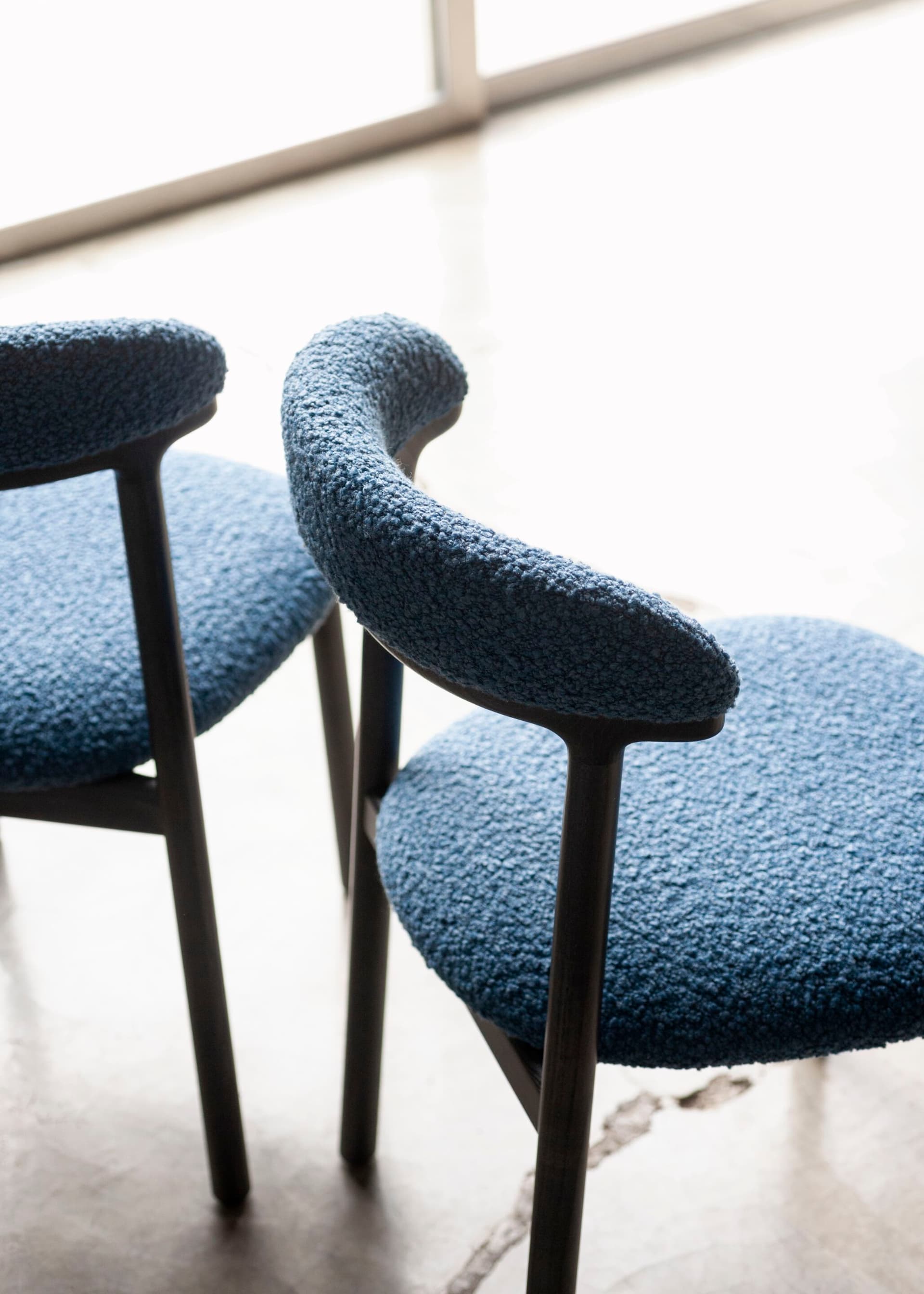 BROSS
LINDY
Fabric chair — 5