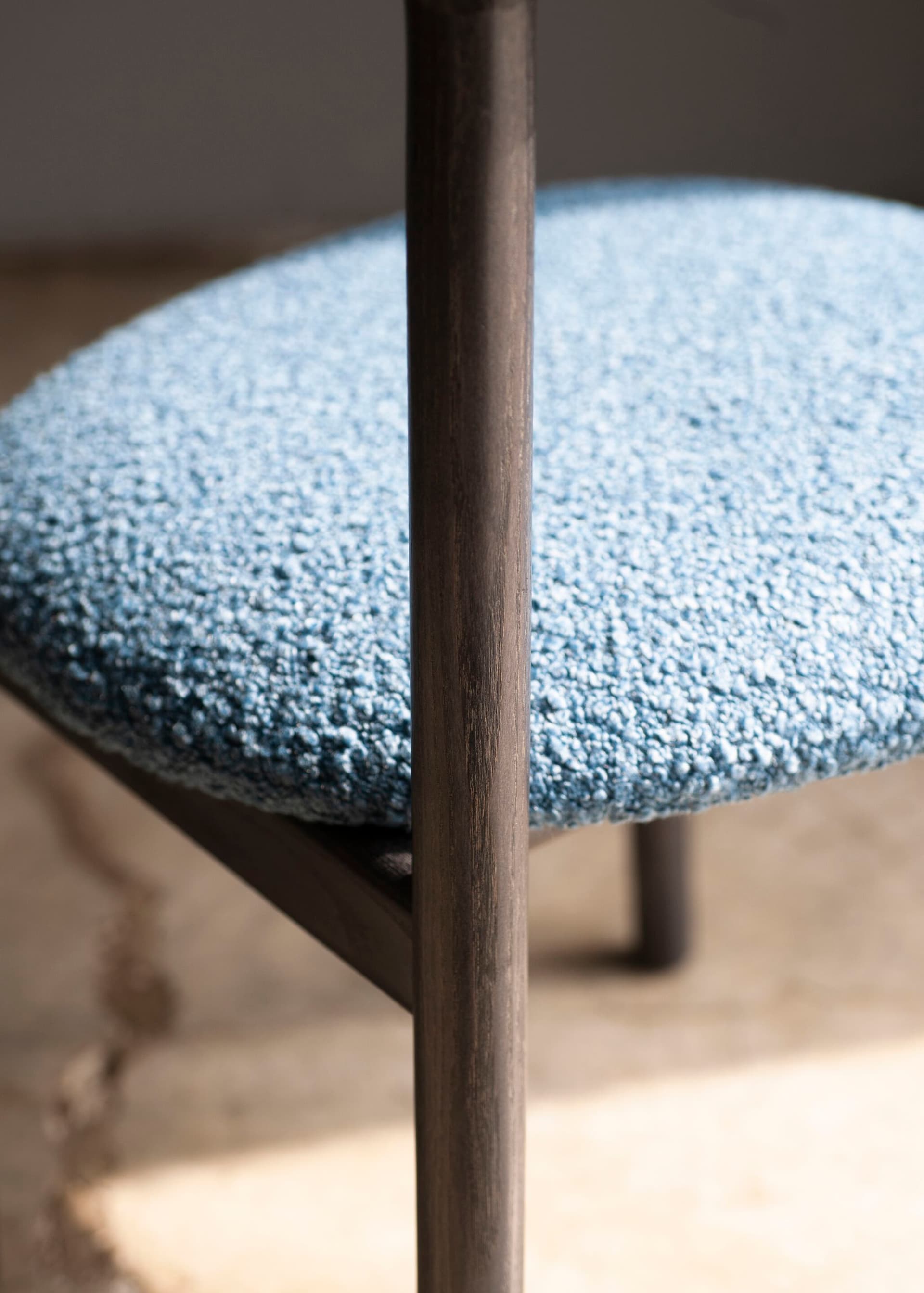 BROSS
LINDY
Fabric chair — 8