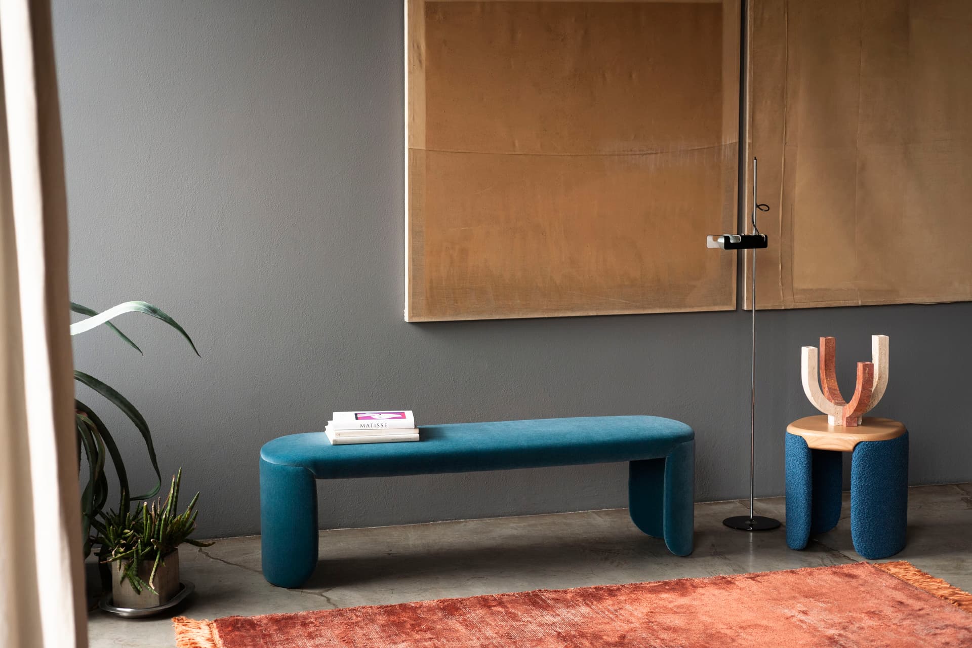 BROSS
PETAL
Fabric bench — 4