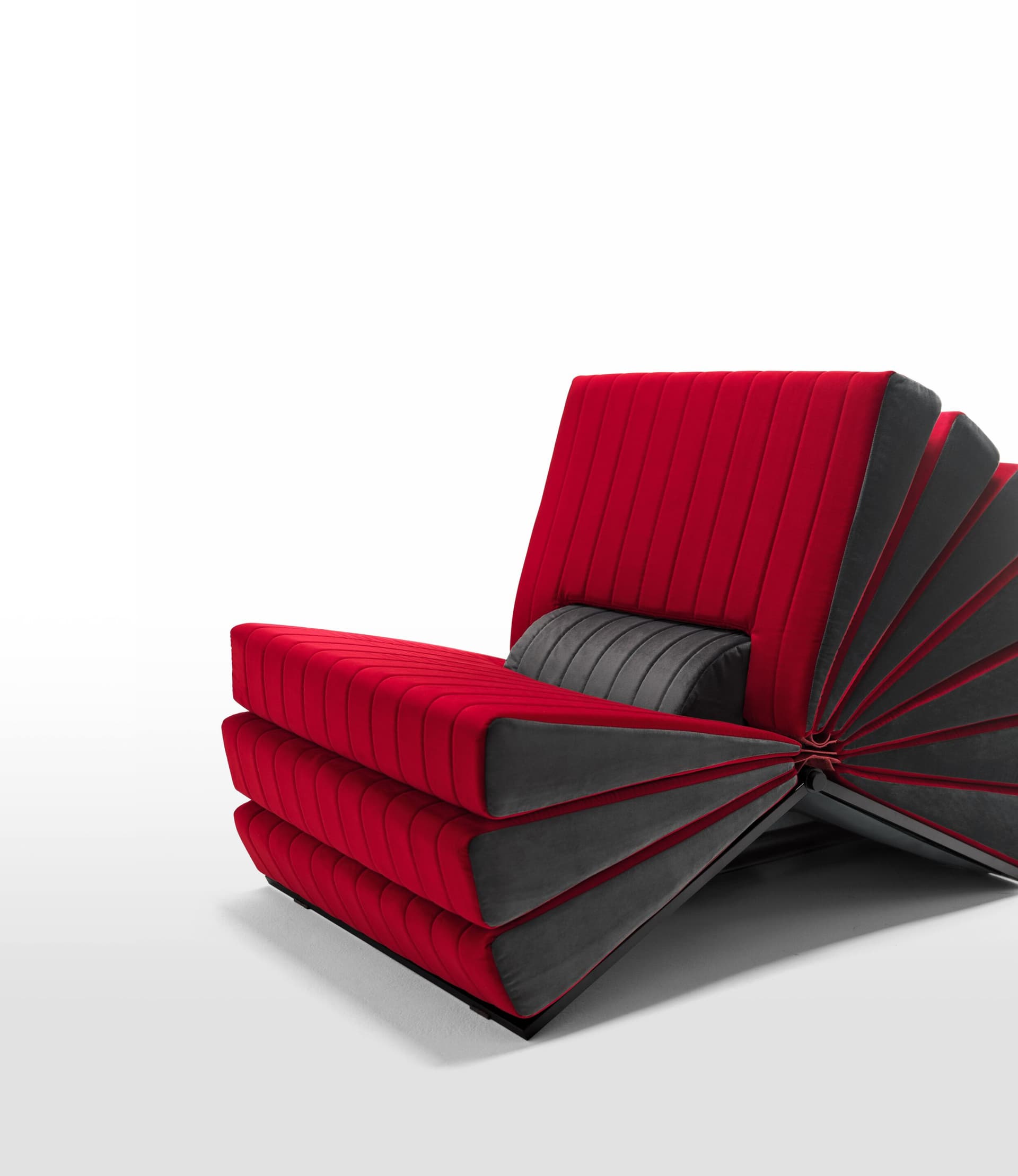 Busnelli
LIBRO
Fabric armchair — 4