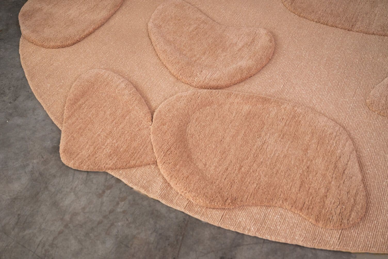 Casalis
KEI
Handmade wool rug — 7