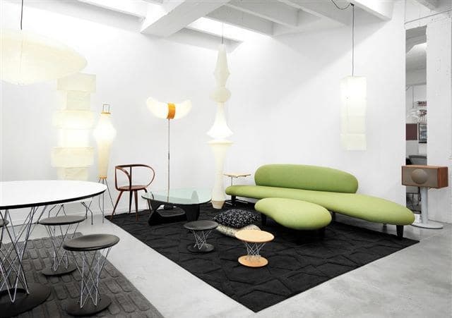 Casalis
RAJA
Patterned wool rug — 53