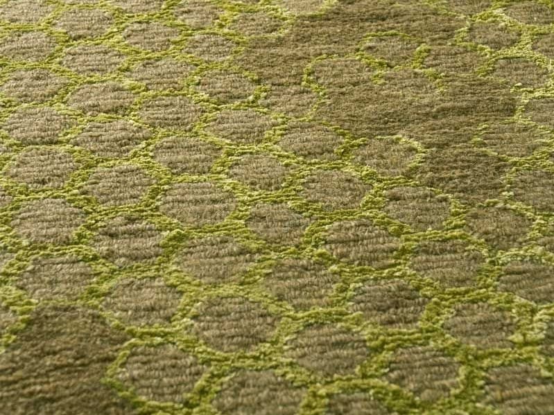 Casalis
RANI
Custom rug — 9