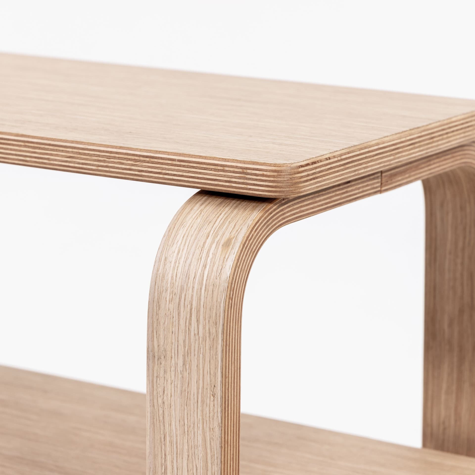 Case
ALTURA
Coffee table / bench — 3