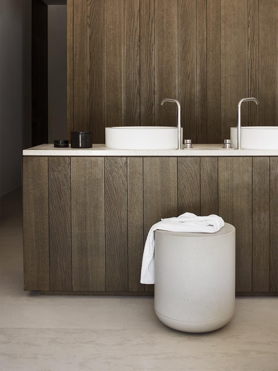 Cimento
ZITELLA
Cimento® stool — 7