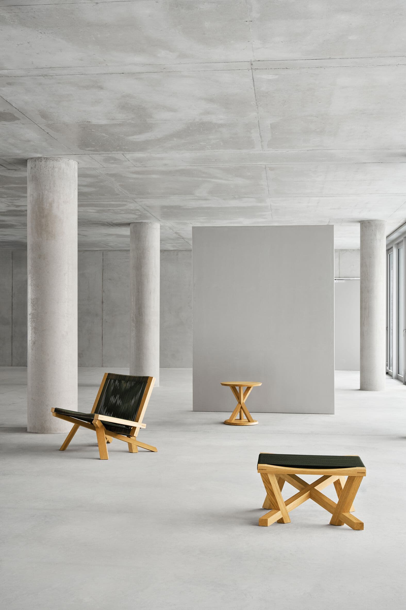 ClassiCon
VOLKSHAUS
Stool — 8