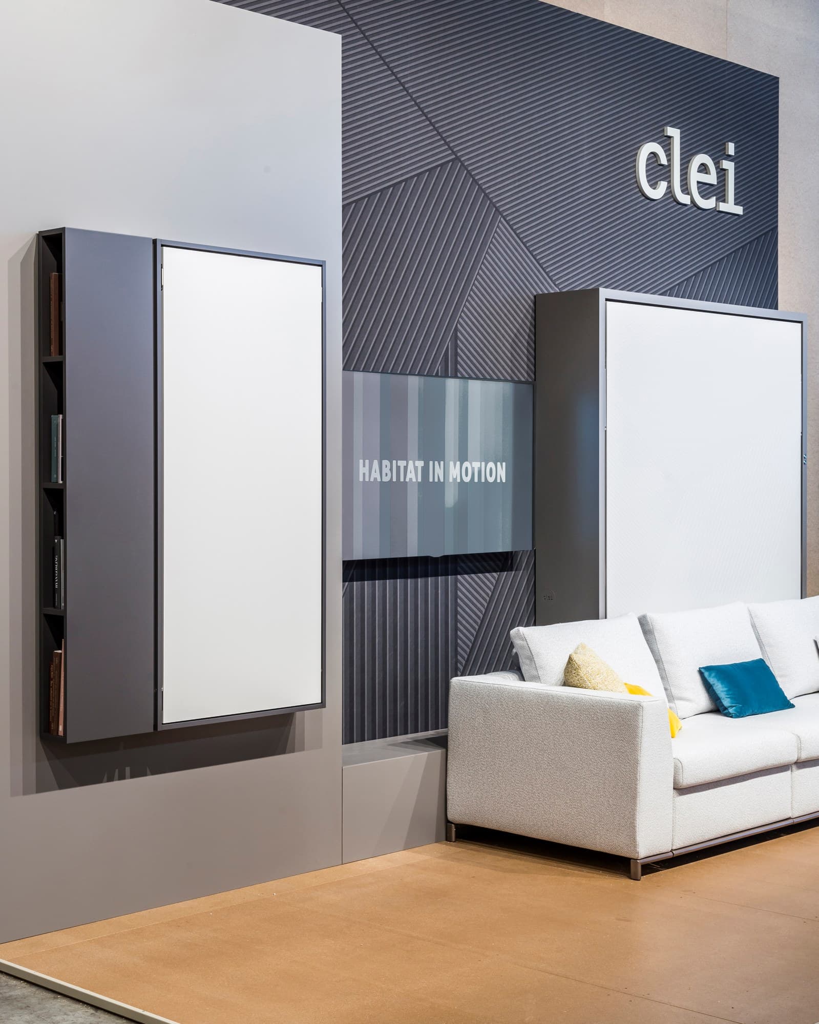 CLEI
WALLY OFFICE
Table / desk — 7