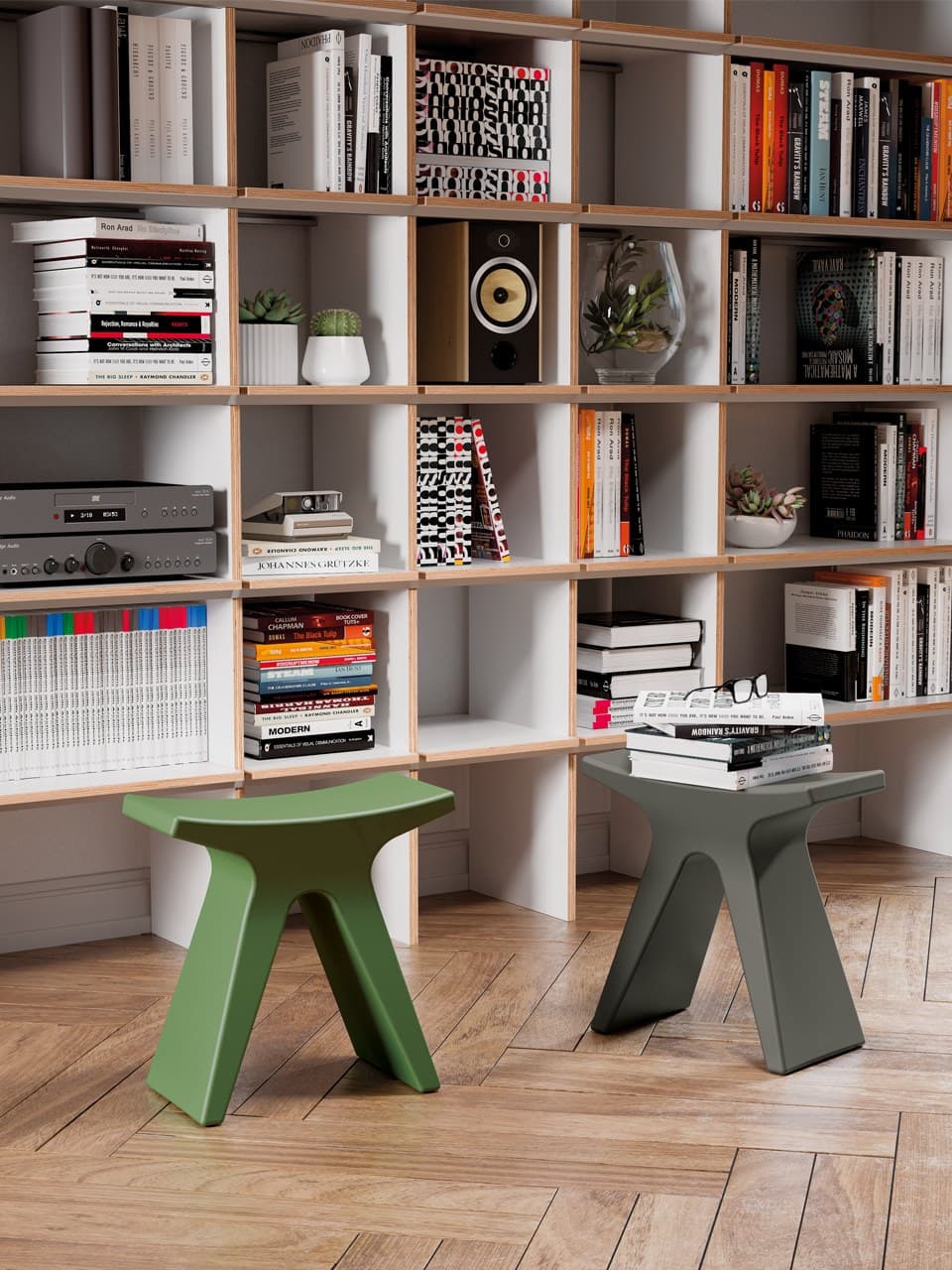 COLOS
PIGRECO
Polyethylene stool — 3