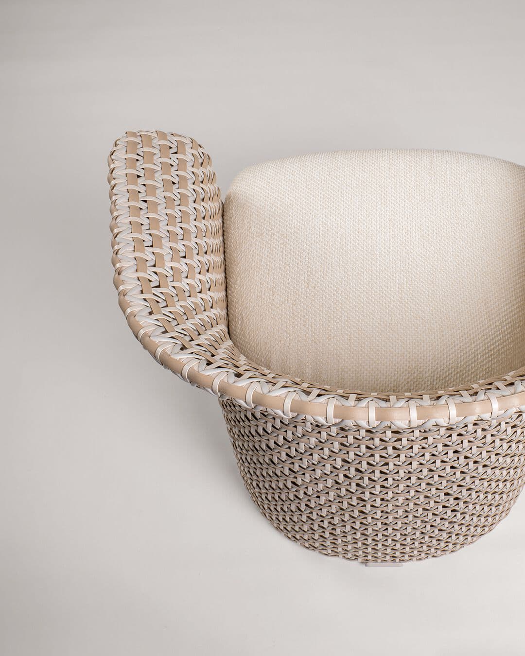 DEDON
FLLAIR
Armchair — 19