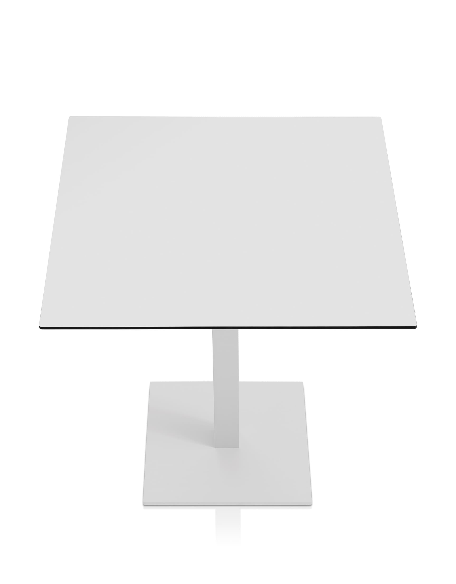 Diabla
MONA
Square garden table — 35