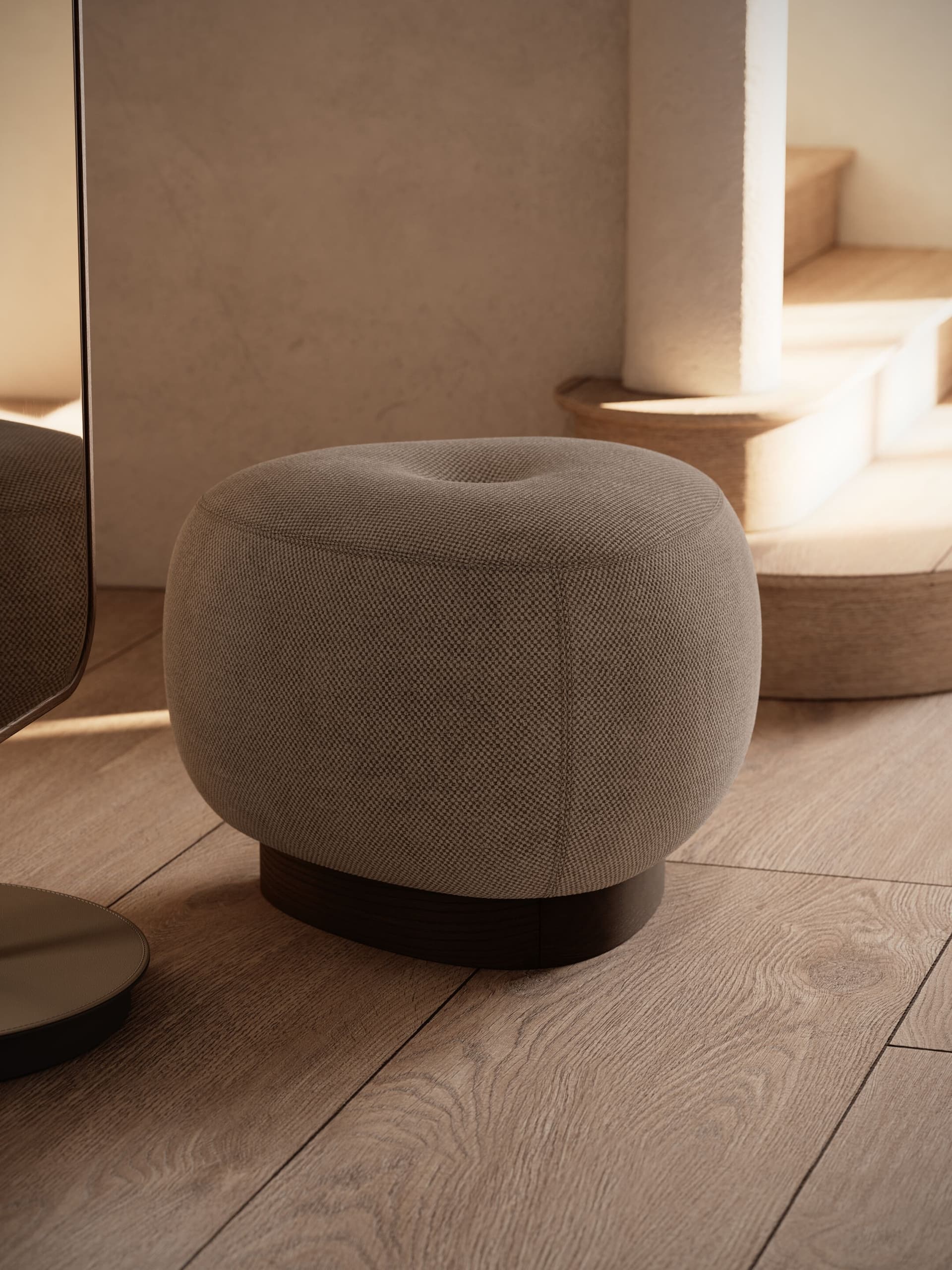 Domkapa
JULES
Leather pouf — 25