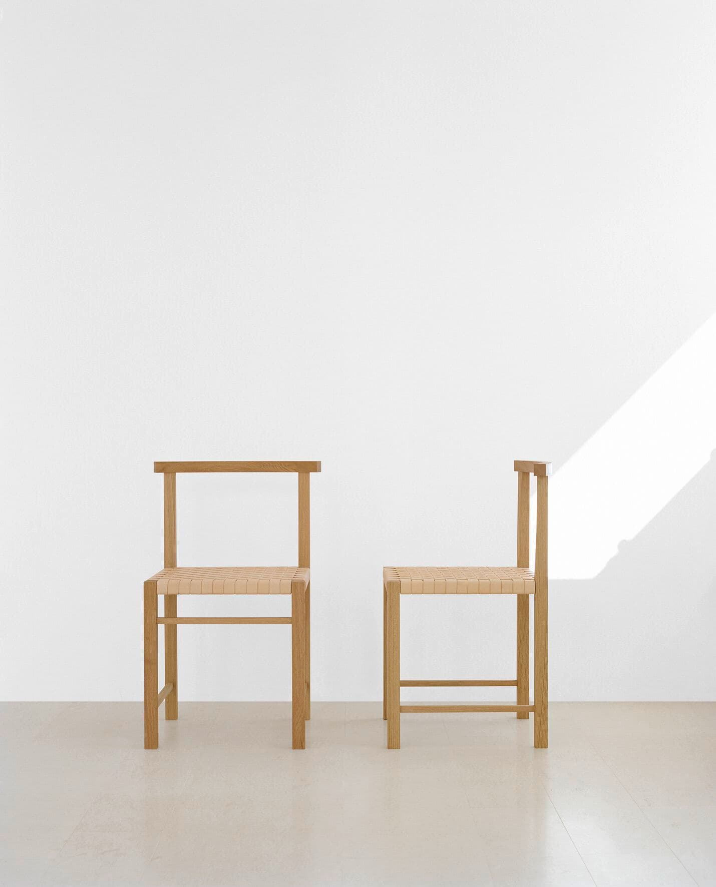 E15
KARNAK
Wooden chair — 24