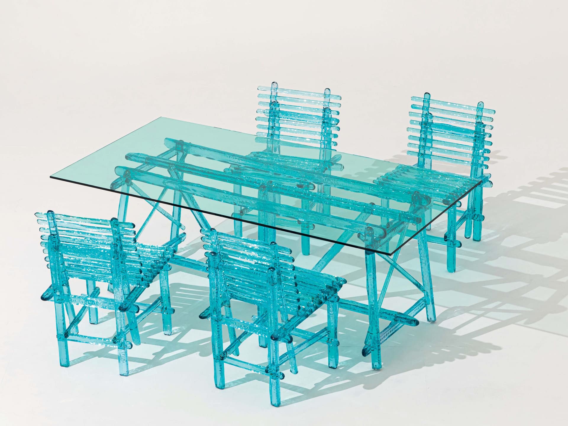 Edra
A’MARE
Table — 1